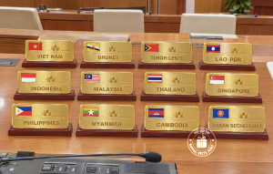 1 1 300x191